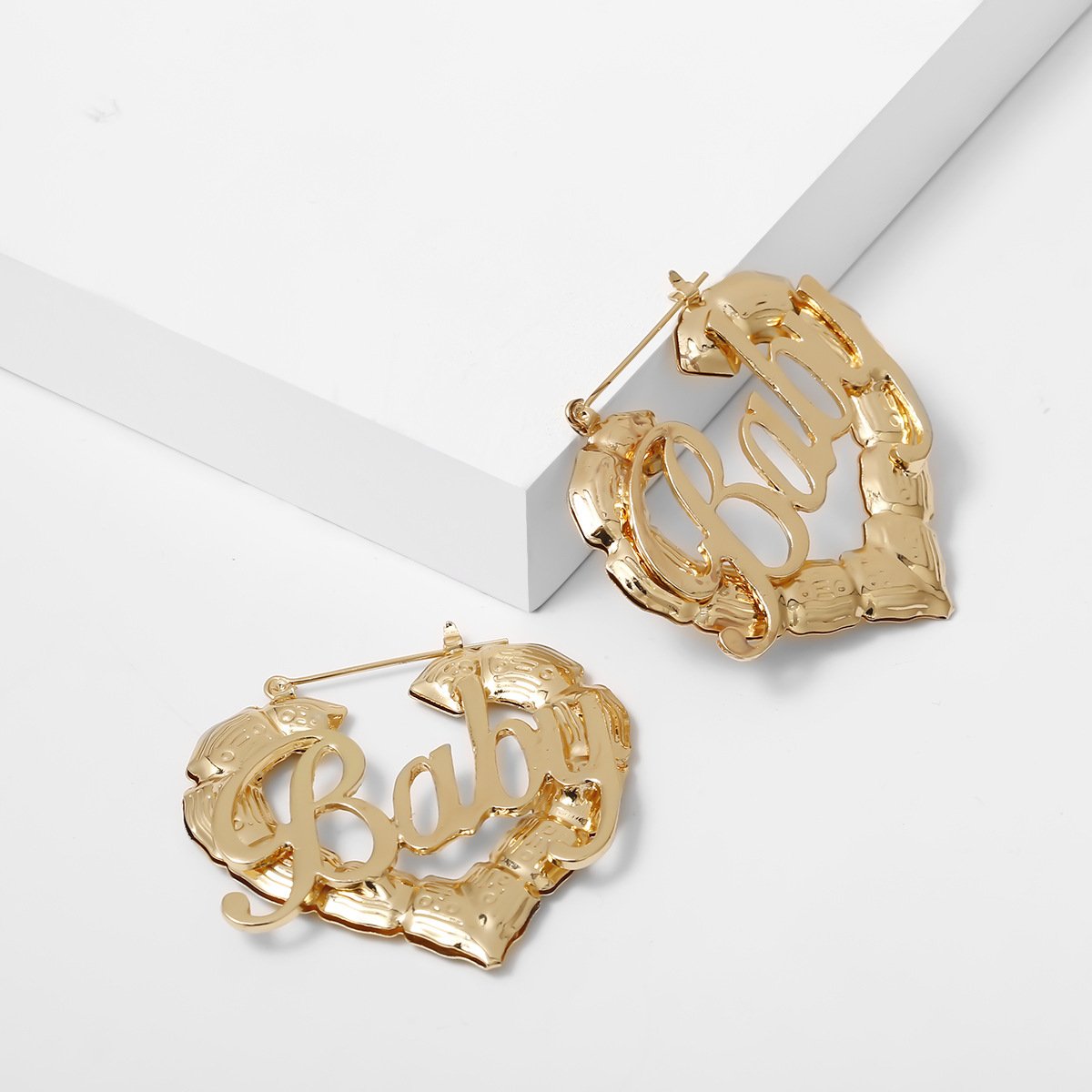 14768626613_1456750657